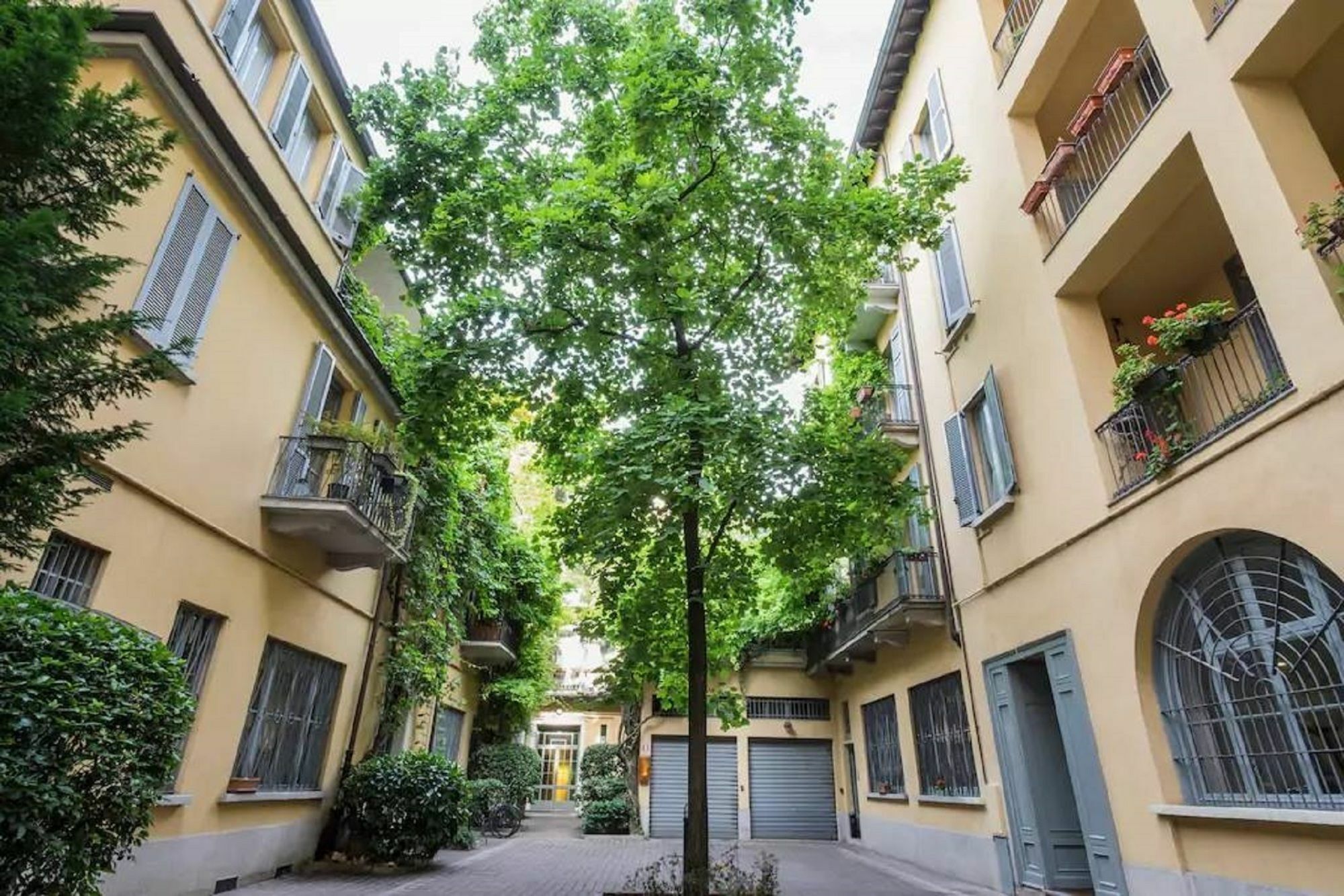 Sempione Apartment Milano Eksteriør billede